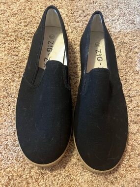 Black Slip-On Canvas Shoes